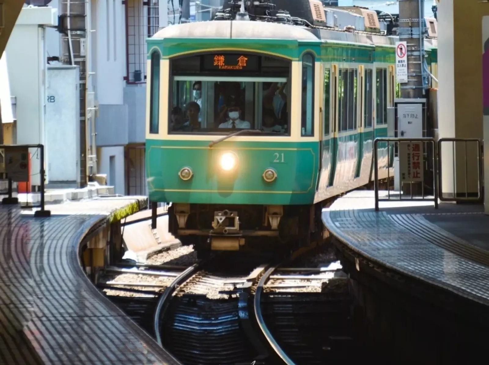 日本電車吃東西、講電話⋯4 大搭乘規範、禁忌一次看！