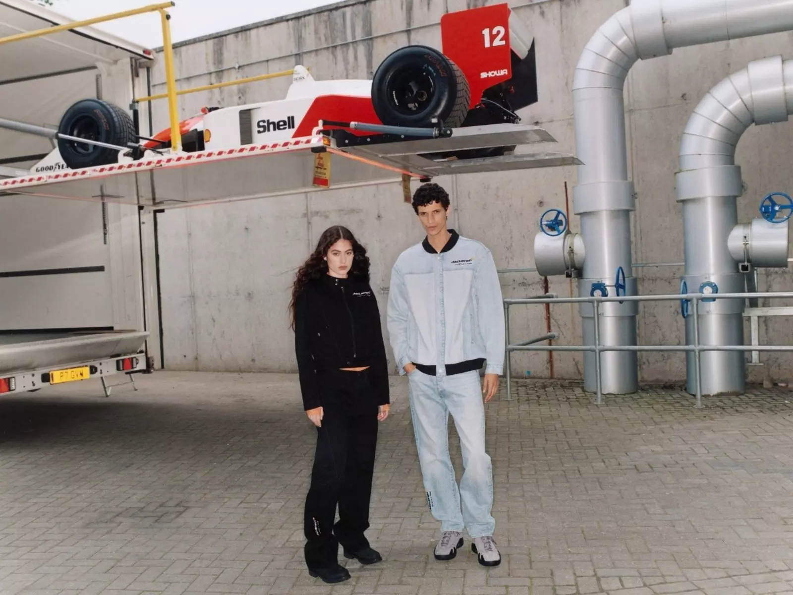 Levi’s® 再度聯手 McLaren 麥拉倫車隊 10 月推出全新聯名膠囊系列