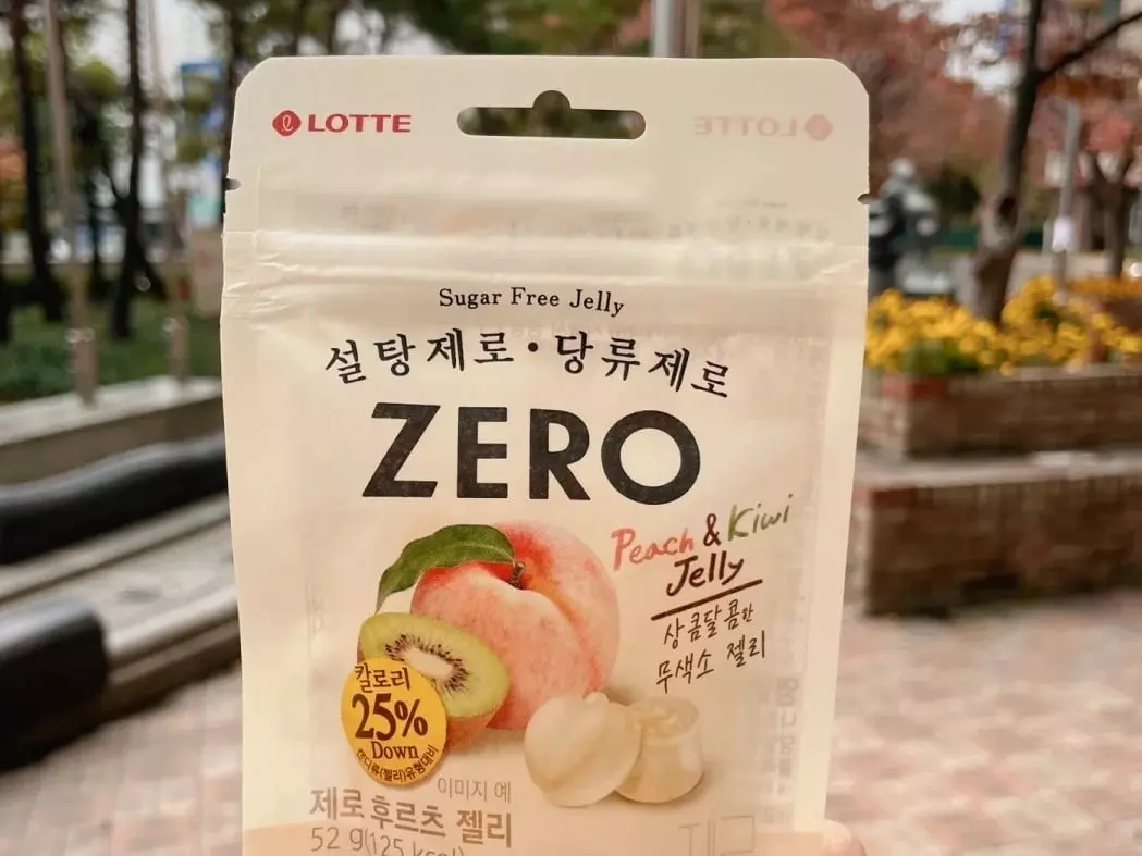 2025 韓國 4 大超市 Dcard 必買伴手禮推薦：樂天軟糖、emart 餅乾⋯不掃貨絕對不夠吃！
