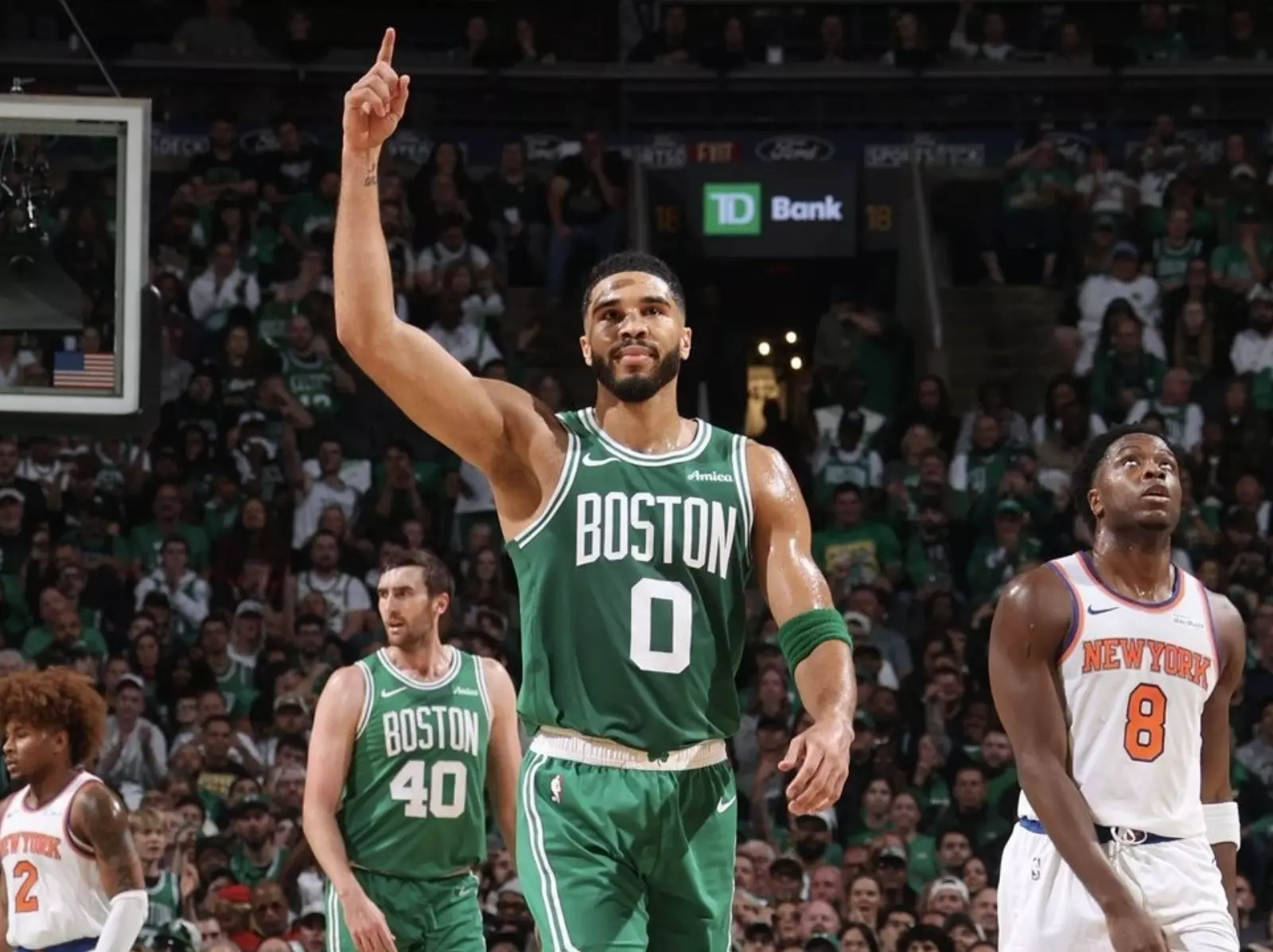 NBA／塞爾提克開幕戰海虐尼克 23 分，全場狂轟 29 記三分球追平歷史紀錄！