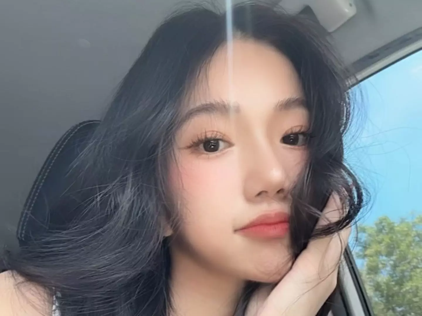 YouTuber 家寧回應新片「邪教留言」，「本人超正面回應」讓網友們大驚嚇！