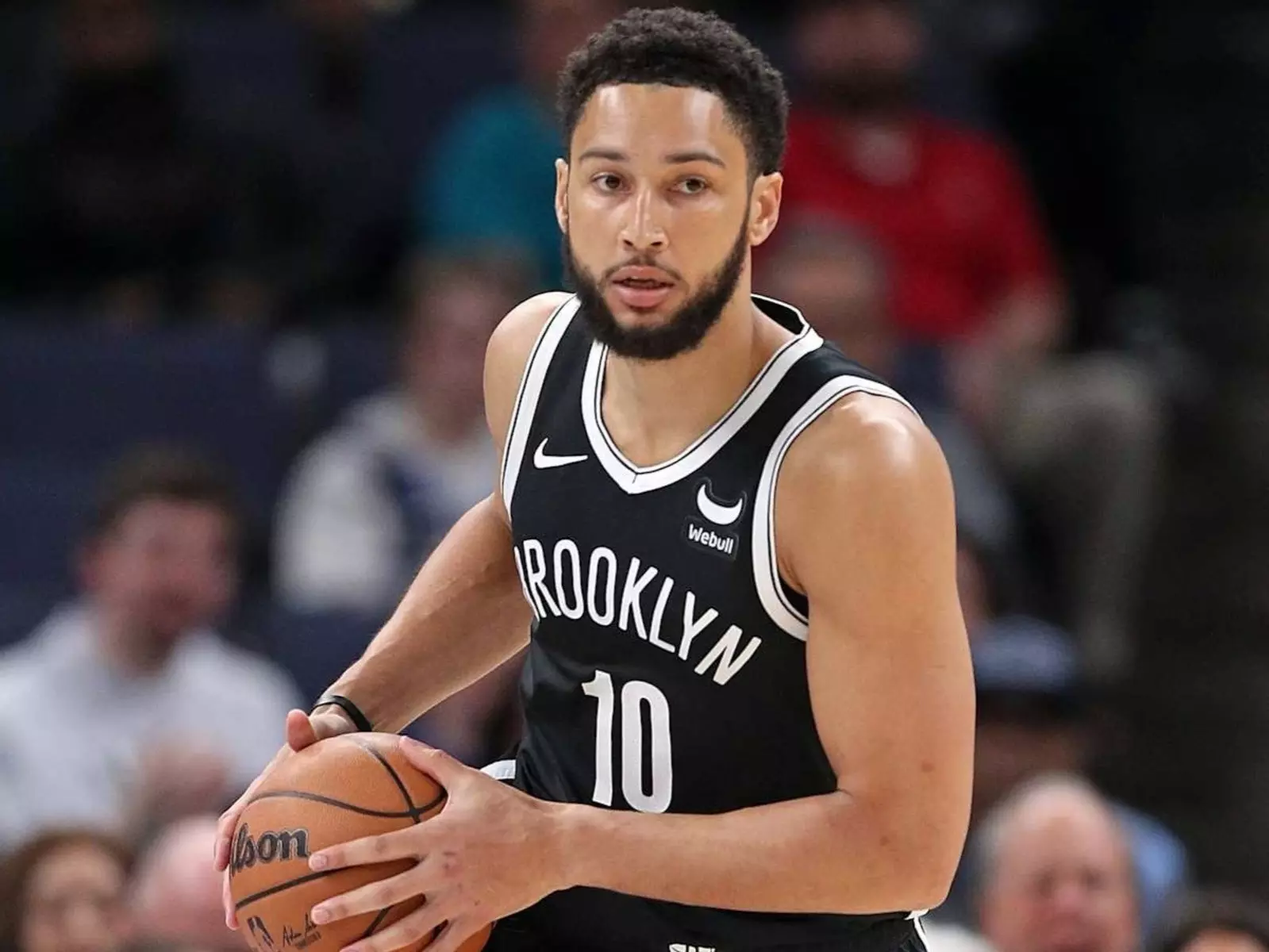 NBA／Ben Simmons 二打一快攻「堅持不出手」傳給隊友，現場球評看不下去狂噴！