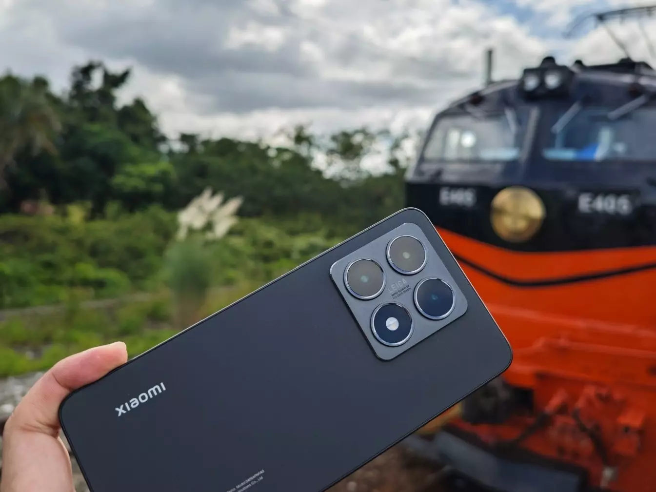 「鳴日號」晶華飯店星級料理、台東豐富山海美景，靠「最佳攝影旅伴」Xiaomi 14T 全記錄！