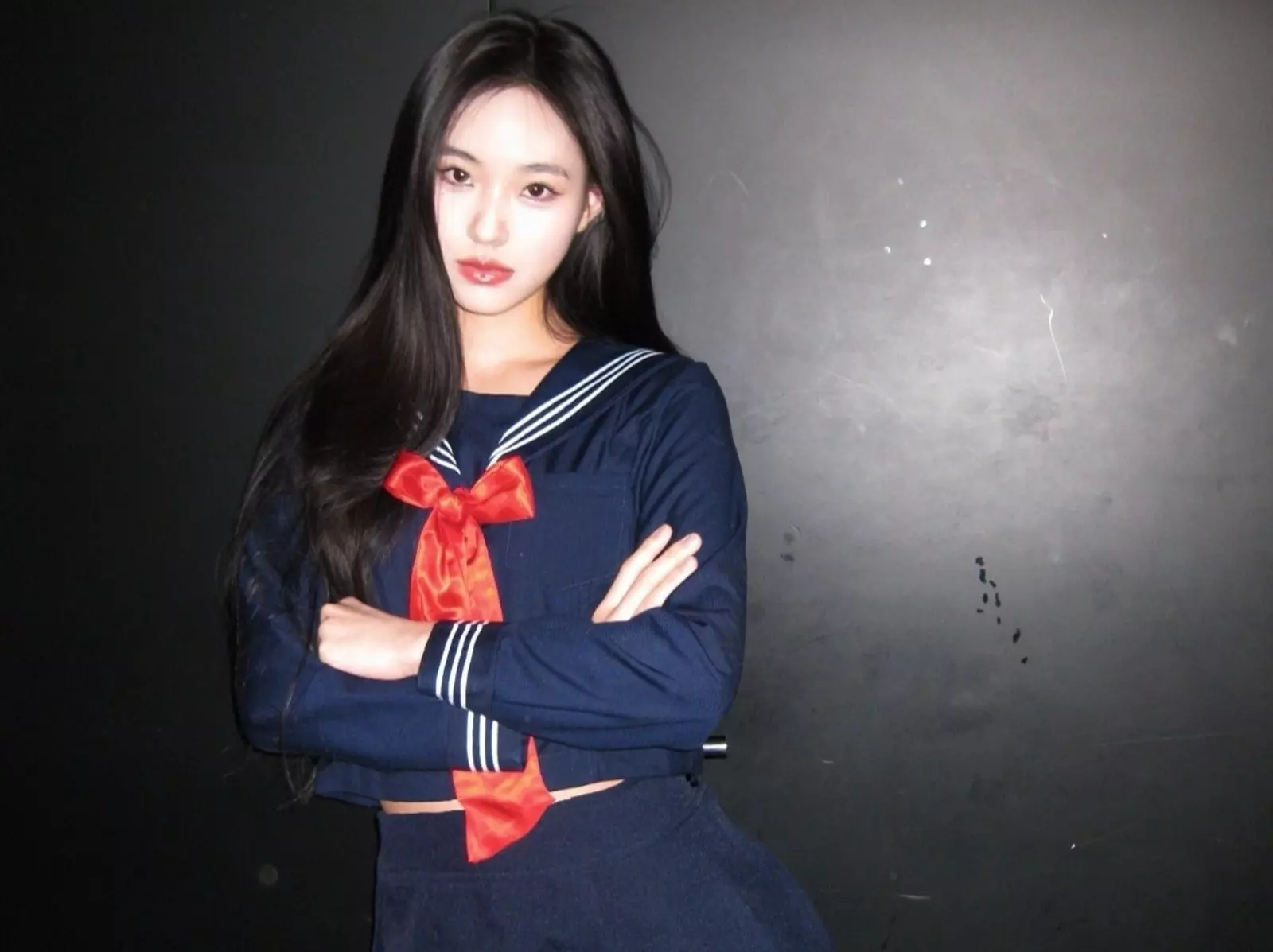 小S 女兒 Lily 許韶恩萬聖節曬水手制服美照！引網朝聖：「根本人間富江！」