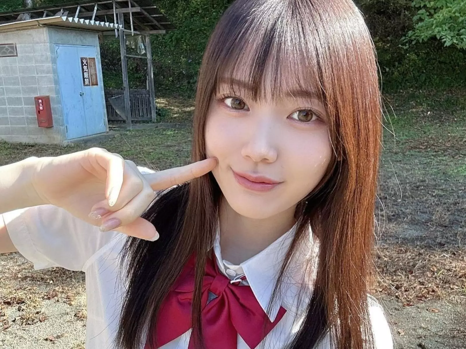 石川澪遊迪士尼美照連發，「美少女界天花板」引網友轟動：「可愛超載了！」【老司J開車】