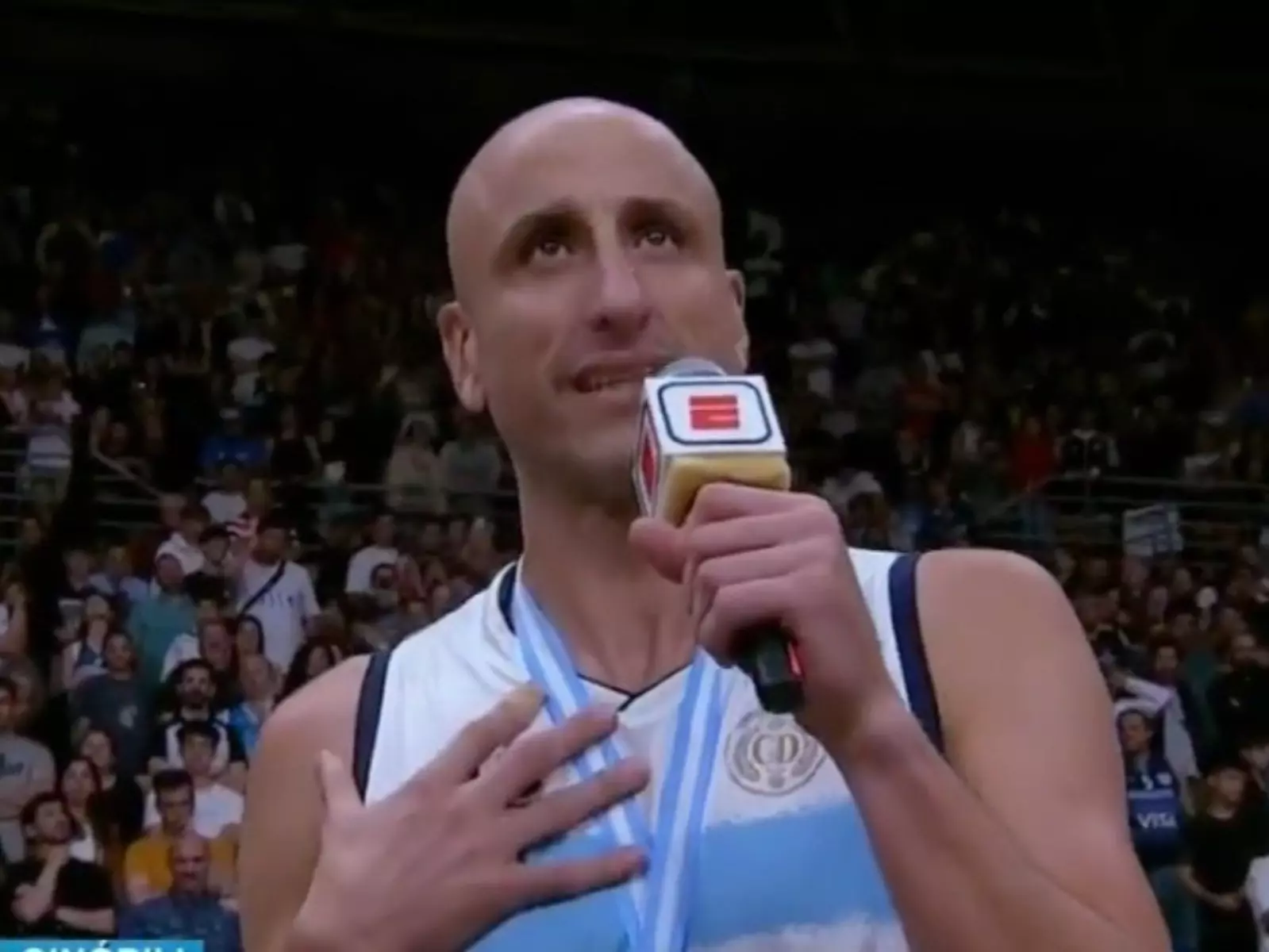 47 歲「鬼切」Manu Ginobili 上演驚天雙手飛扣，阿根廷球迷全場嗨翻！