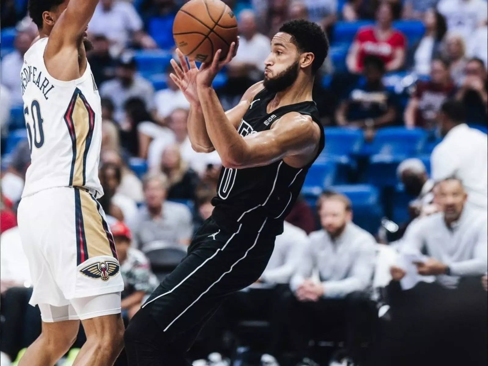 NBA／Ben Simmons 短短 12 分鐘狂傳 10 助攻，各種超秀傳球再現驚艷全場球迷！