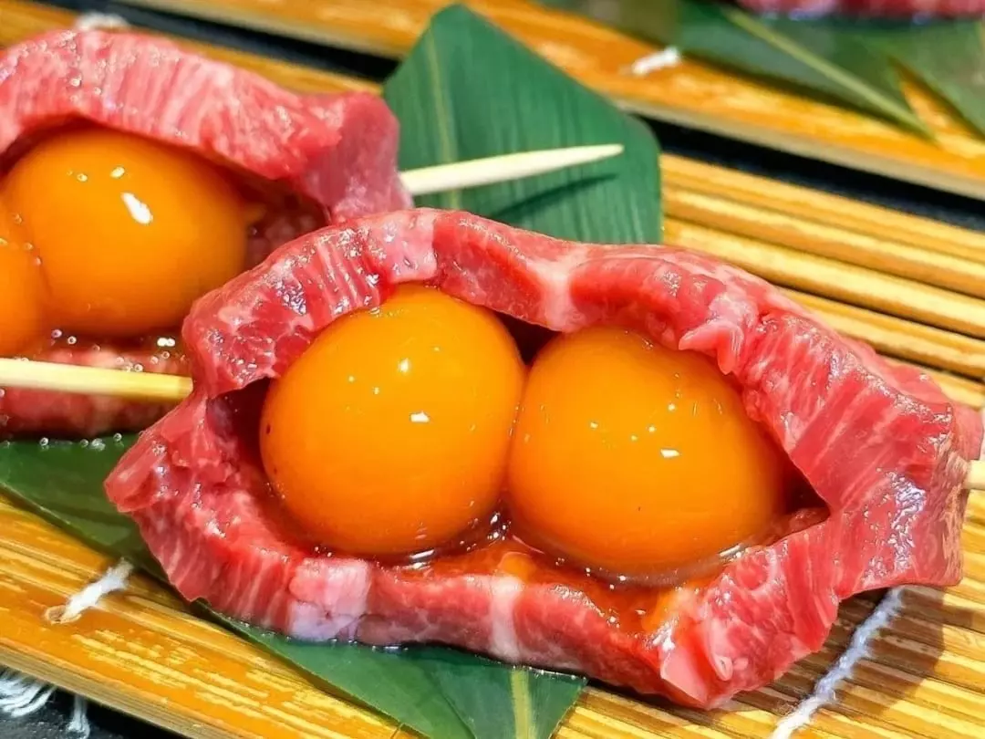2025 日本福岡必吃美食地圖 Dcard 5 大推薦：肥美和牛燒肉、超奢明太子蓋飯⋯少吃一樣都會後悔！