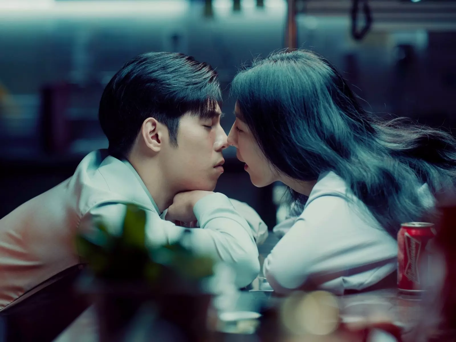 Netflix《影后》主題曲／插曲完整歌單推薦！告五人、小男孩樂團聯手經典華語金曲打造 10 大必聽配樂！