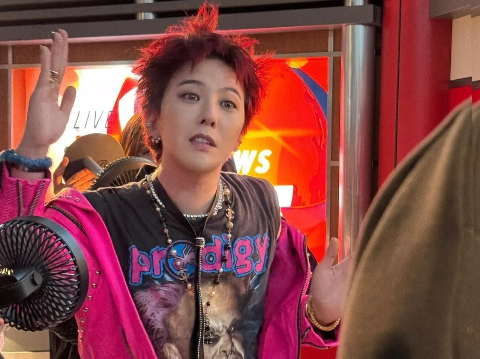 GD 被算命師警告「要避開姓李的人」！他慌張問：「是李勝利嗎？」