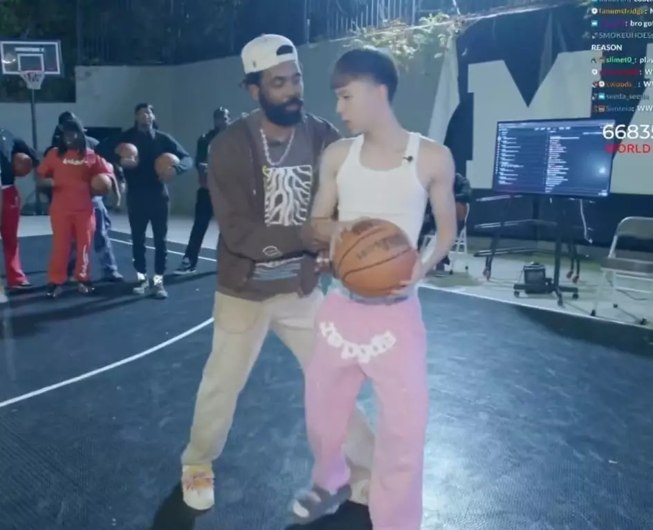 「台灣最強高中生」Ray 被 Kyrie Irving 一對一籃球教學，網友超羨慕「Ray 生我夢！」
