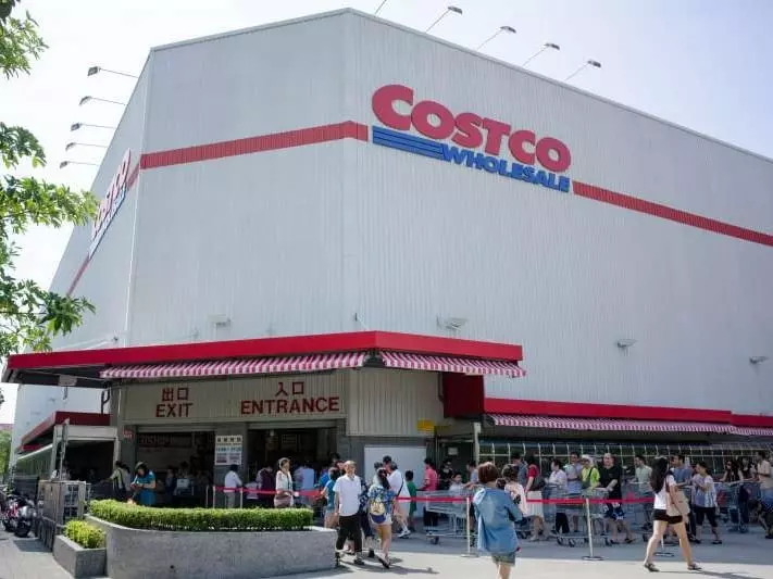 Costco 好市多竟然販售二手鞋！疑換舊鞋飄惡臭，品管問題引爭議！