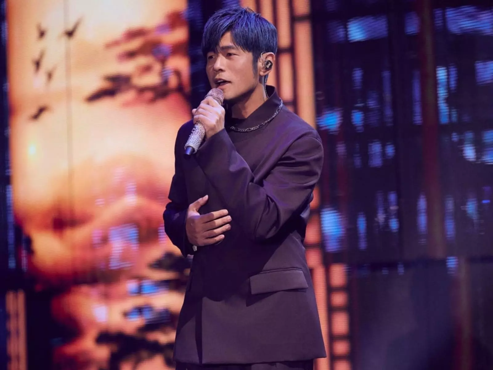 周杰倫演唱會 4 天精彩亮點整理：江蕙二度登台獻唱、陳冠希現身掀《頭文字 D》回憶殺、許光漢致敬〈三年二班〉造型！