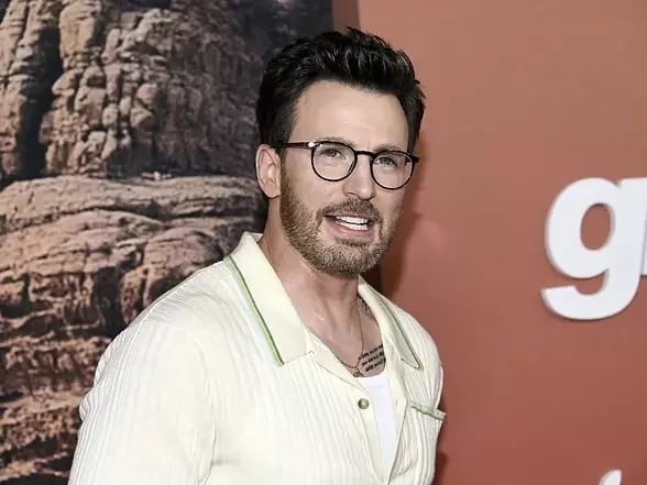 克里斯伊凡 Chris Evans 回歸漫威角色引熱議！粉絲感嘆：「舊愛還是最美？」