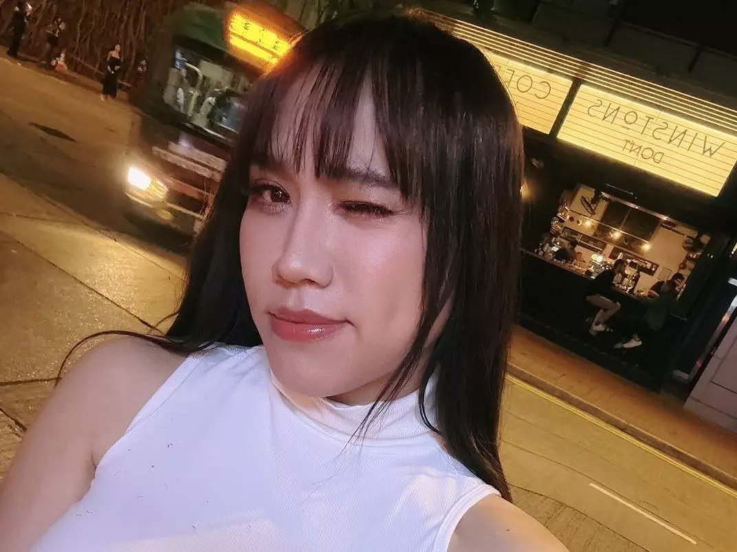 YouTuber 黃小愛暴瘦 35 公斤引熱議！坦言：「謝謝 2024 的自己」