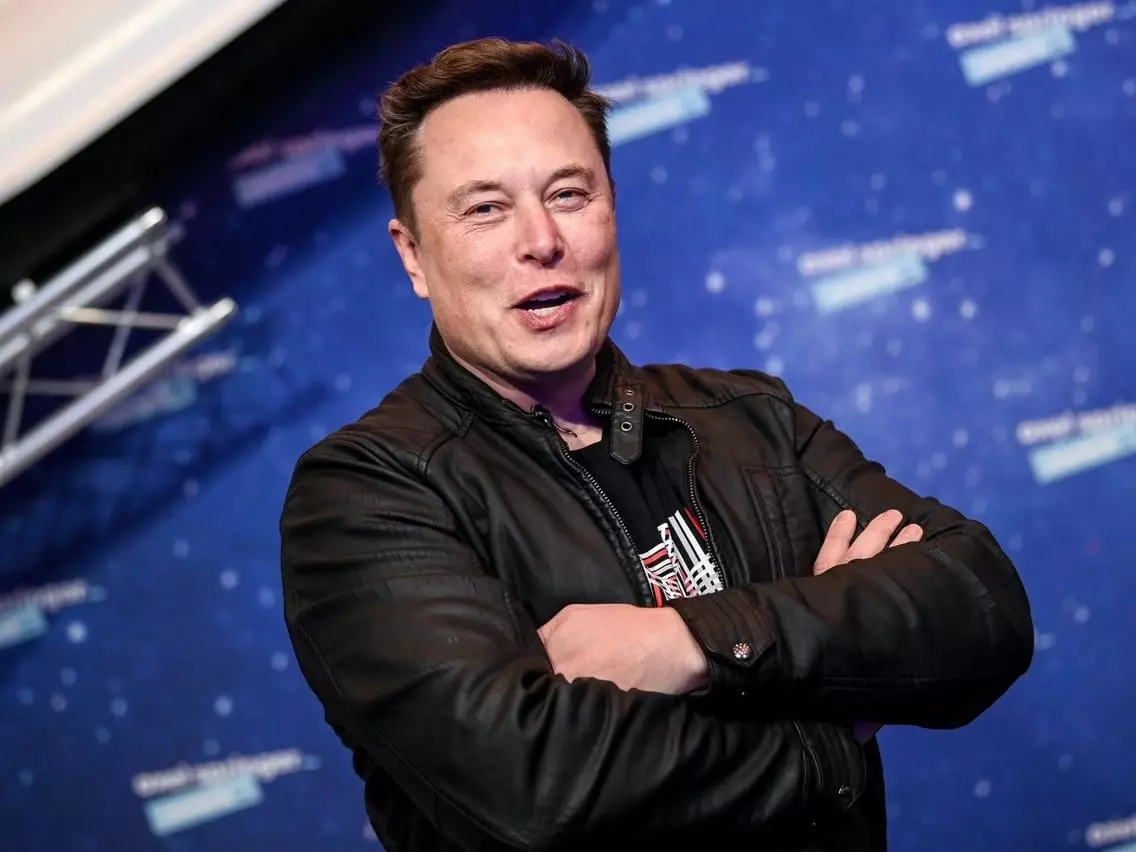 馬斯克身價突破 4000 億！特斯拉 Tesla 創新高＋SpaceX 估值狂飆！