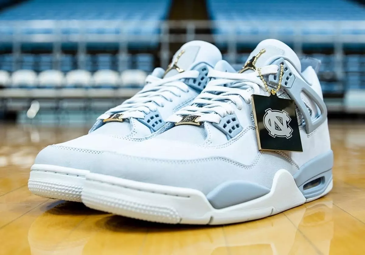 Air Jordan 4 