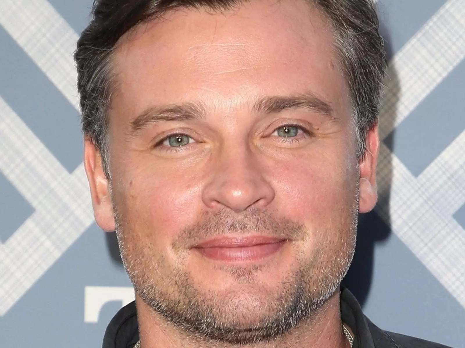 《超人前傳》男演員湯姆威靈 Tom Welling 半夜酒駕，遭警上銬帶回！