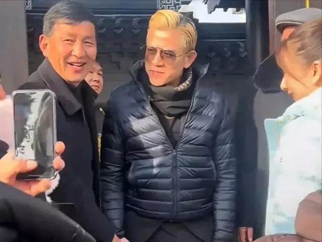 郭富城陪老婆方媛回娘家！同框小 2 歲岳父引熱議！
