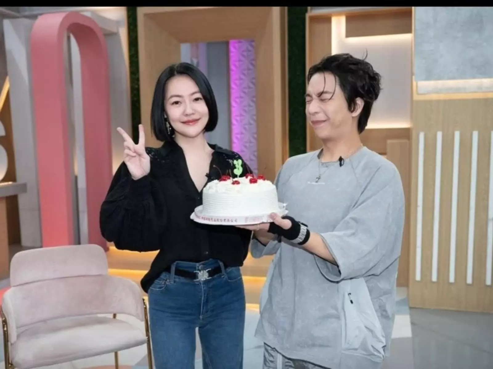 小 S 暫別《小姐不熙娣》半年！主持人將由 Sandy 吳姍儒接棒