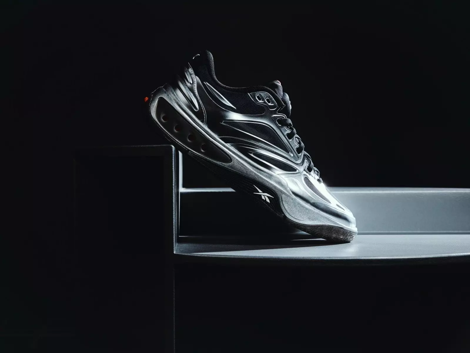 Reebok Engine A 全新籃球鞋正式登場，鞋款科技＆發售資訊一覽！