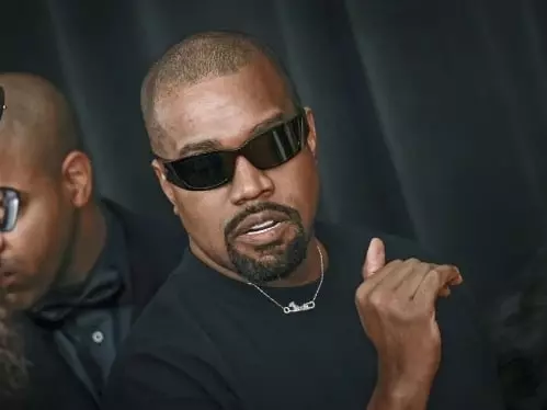 肯爺 Kanye West 爭議不斷！經紀公司宣布解約怒喊：「無法再忍受他！」