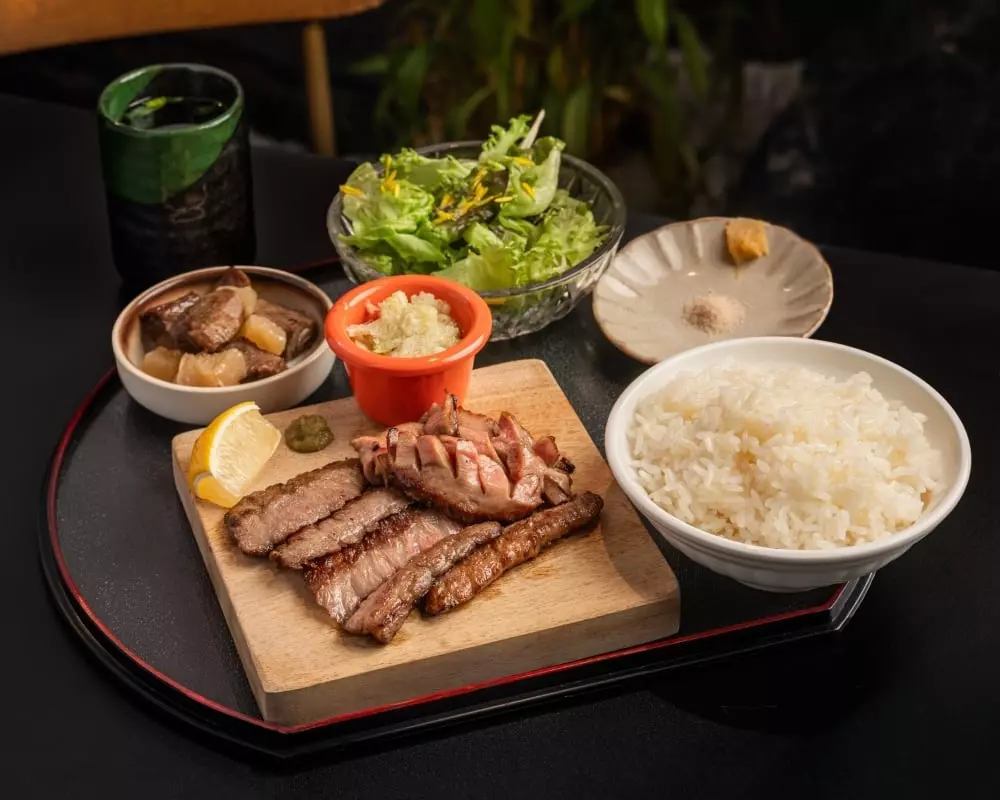 東區青杉燒肉新套餐 500 元就能吃和牛牛舌！菜單、價格、必點⋯一次看！