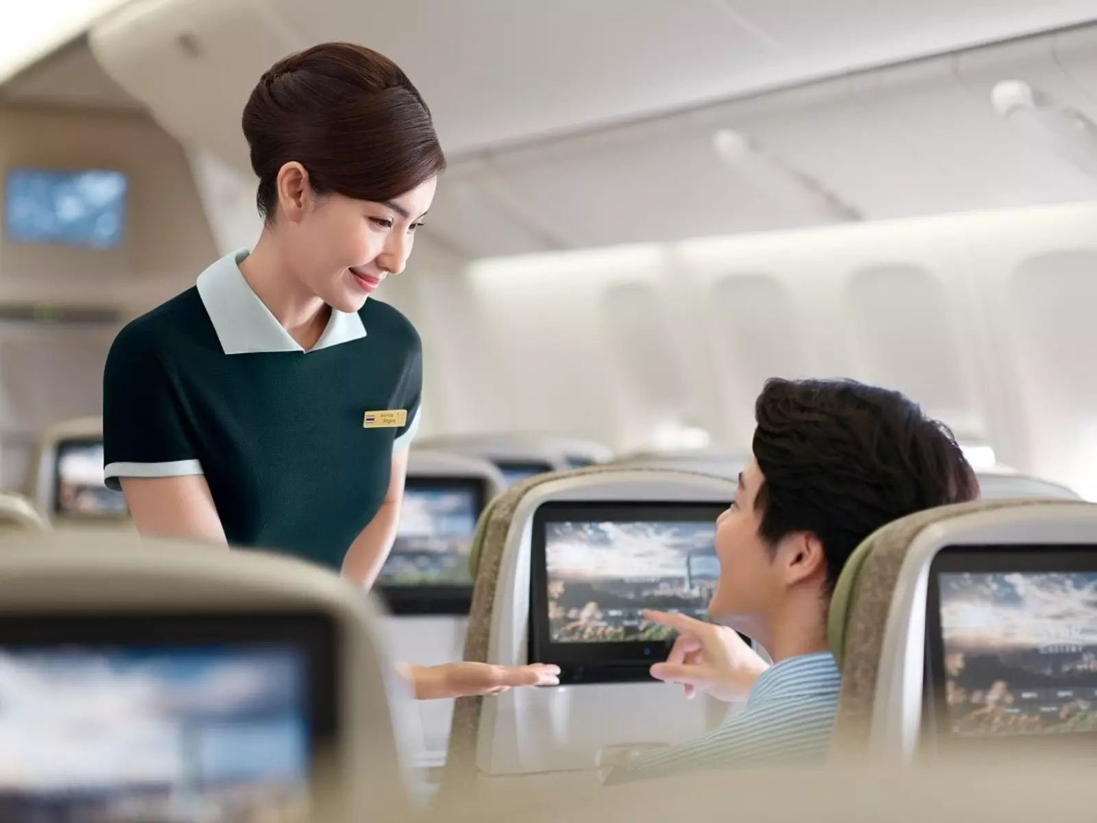 長榮、華航台灣 4 大航空「禁止使用行動電源」！新加波航空確定跟上！