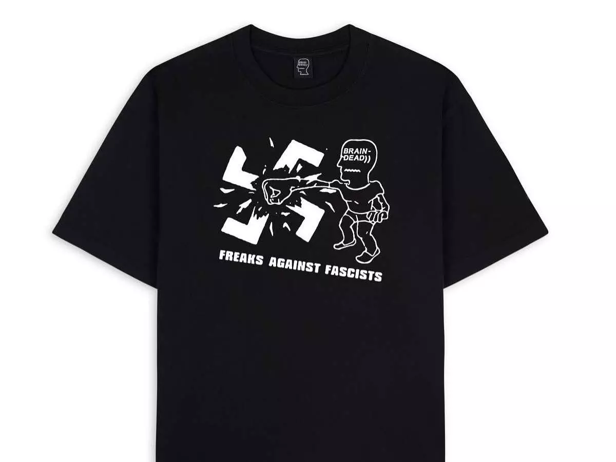Brain Dead 正面槓上 Ye 肯爺？推出「反法西斯狂人」商品引熱議！