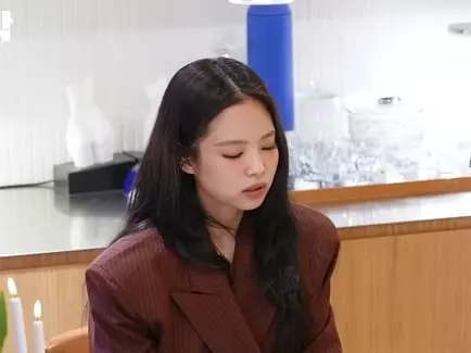 BLACKPINK Jennie 坦言 YG 太殘酷了！身體已無法負荷：「這輩子當一次 Jennie 就夠了」