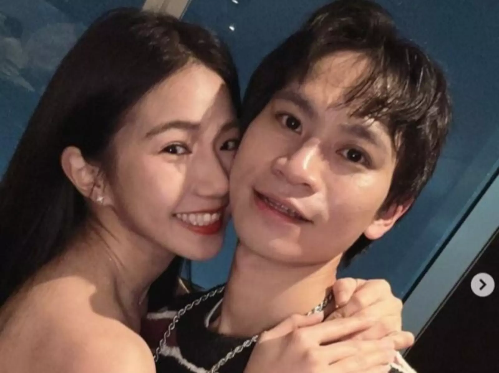 眾量級 Andy、家寧懶人包：家寧 YT 唸聲明、道歉後突發自拍化妝影片！