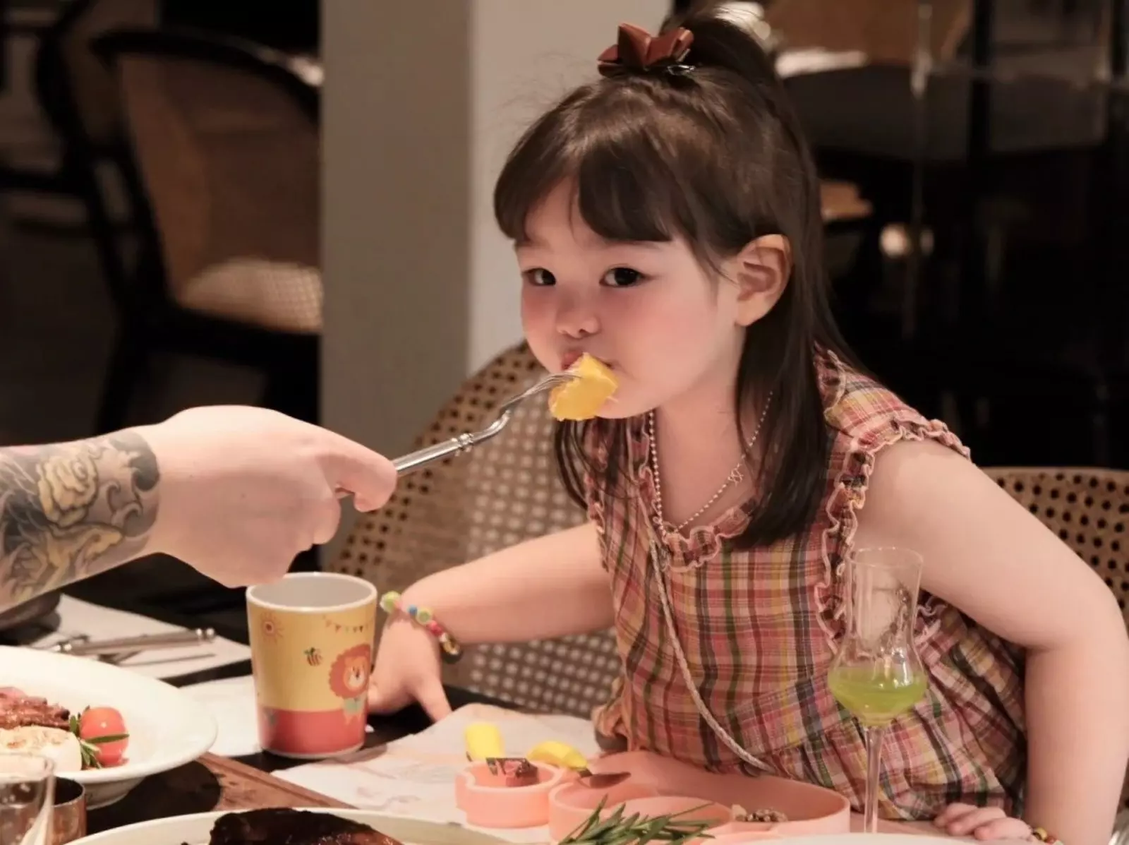 2025 台北親子友善餐廳 5 家推薦：包廂、球池、遊戲區⋯一應俱全超 Sweet！