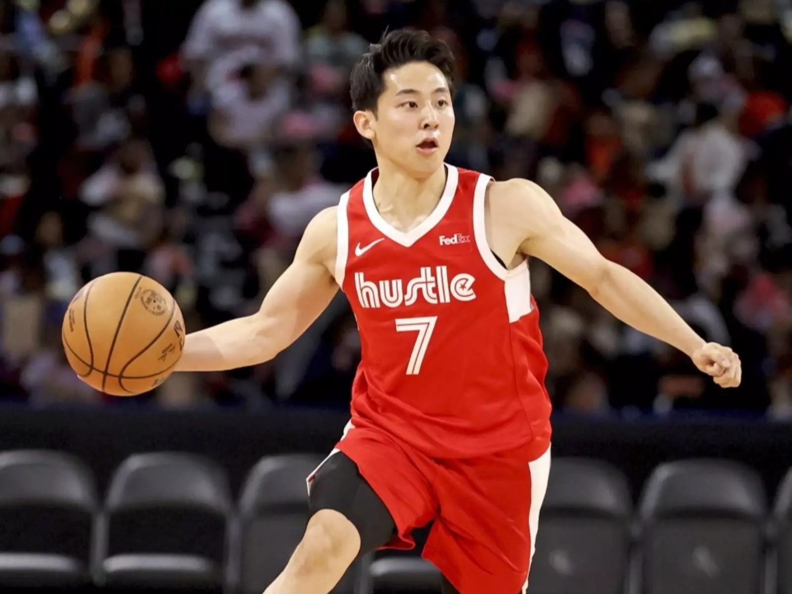 NBA／河村勇輝再秀極扯助攻！單手接球＋不看人傳球震撼全場！