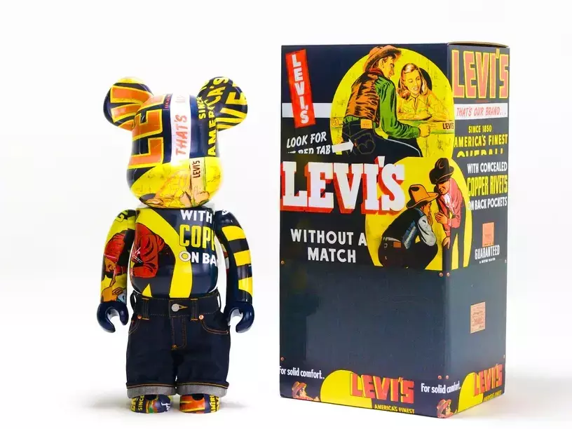 BE@RBRICKｘ Levi's 聯名登場！復古廣告插畫、經典牛仔褲⋯發售詳情搶先看！