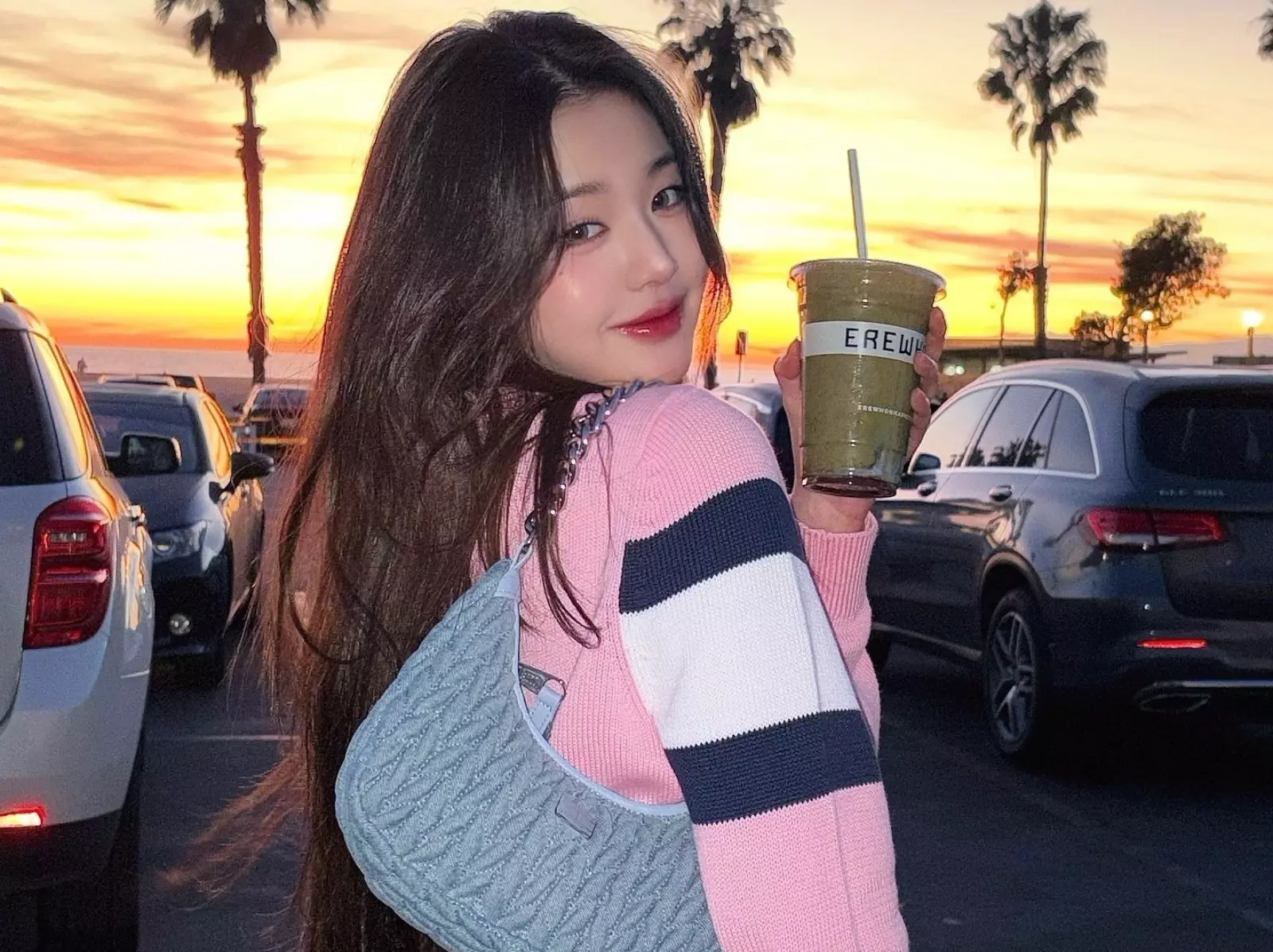 IVE 張員瑛粉絲洩漏百名網友個資，身份曝光是百度副總裁 13 歲愛女！