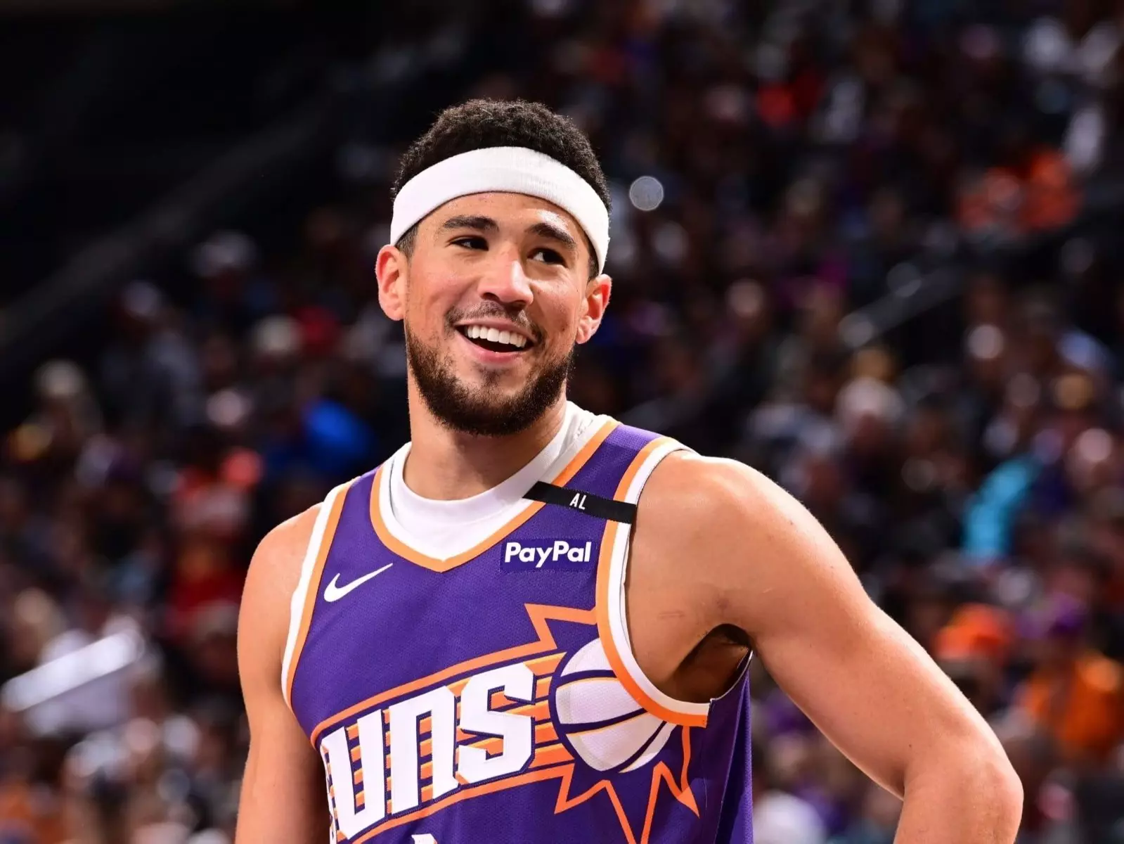 「中文布克」打球激似 Devin Booker 爆紅！本人親送 Nike Book 1 限定配色羨煞廣大網友！