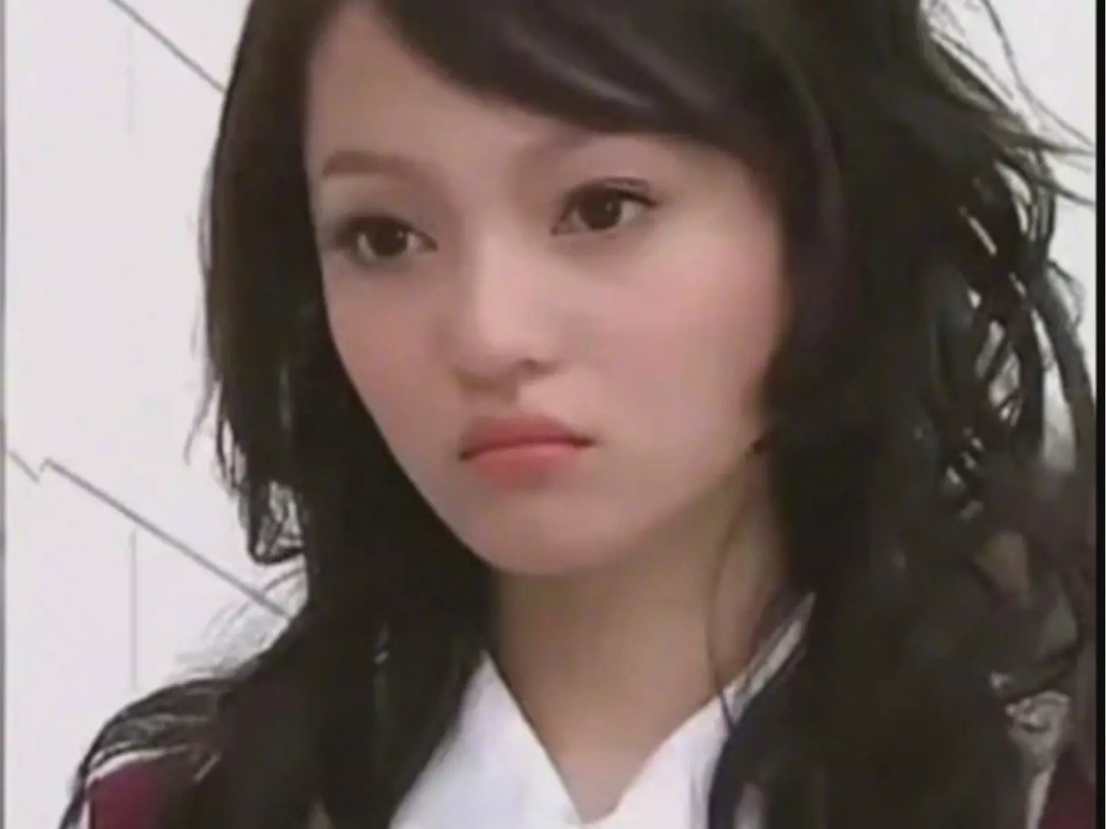張韶涵再現《公主小妹》經典裝扮！網友大讚：「我的青春回來了！」