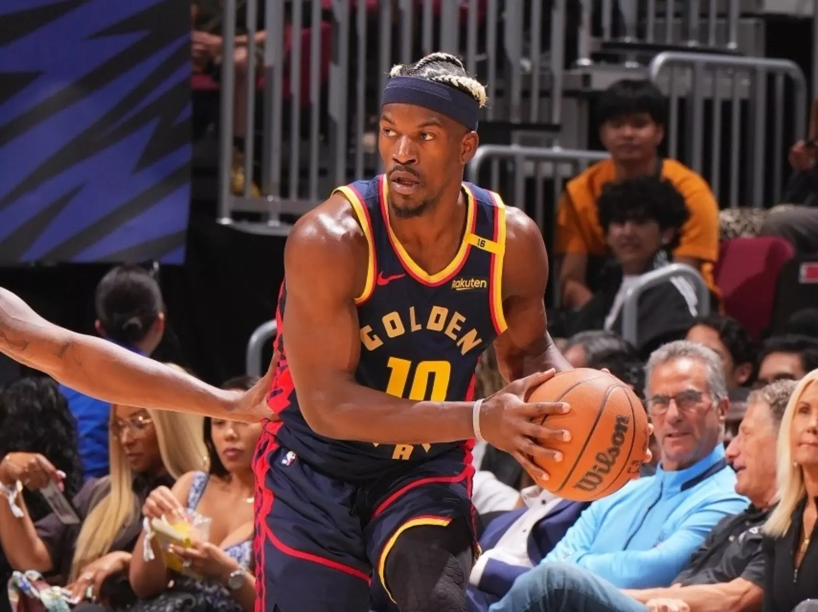 NBA／Jimmy Butler 交易後首次回熱火主場就被打爆！與前隊友「零接觸」賽後直返休息室！