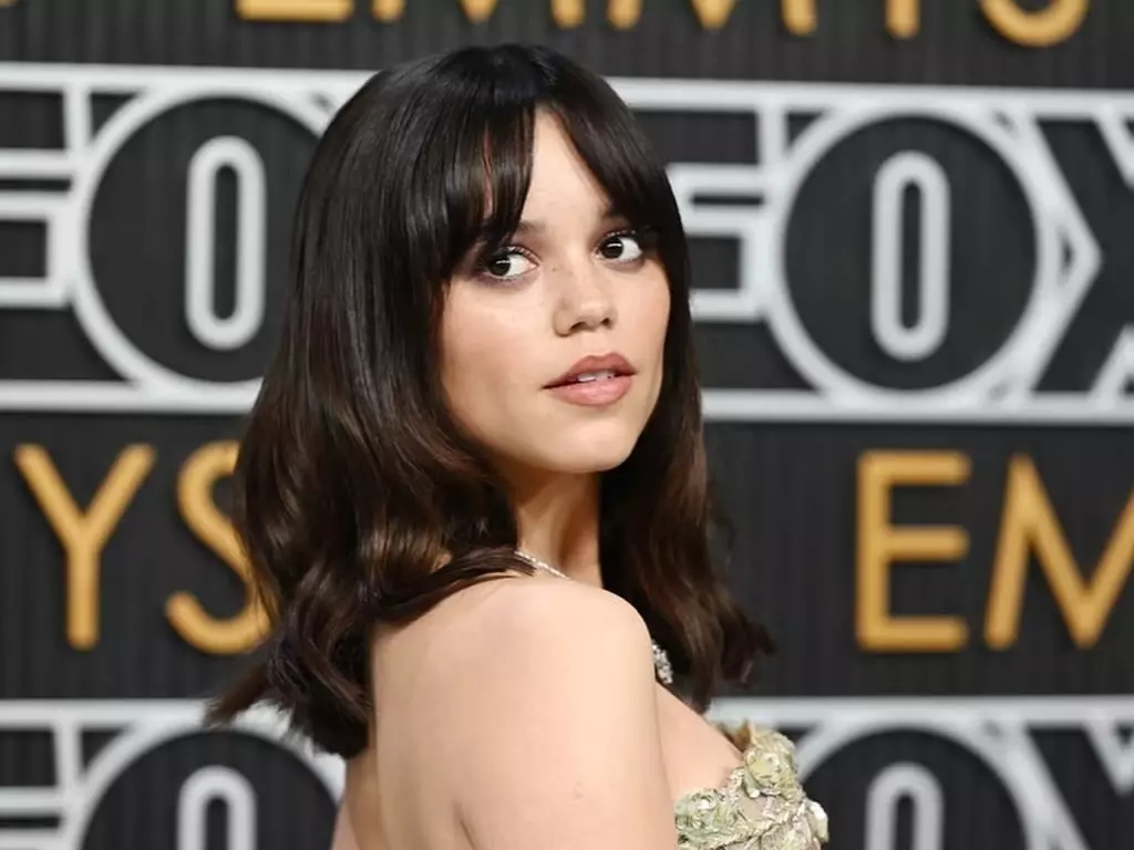 珍娜奧特嘉 Jenna Ortega 首談退出《驚聲尖叫 7》！跟薪水檔期無關：「團隊已經開始崩解！」