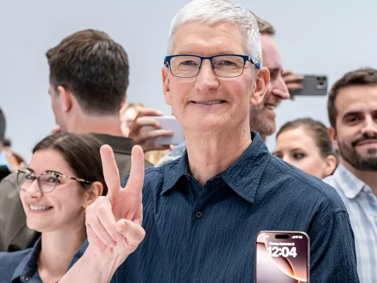 iPhone 17 回歸極簡風、iPhone 19 Pro 以全玻璃機身登場⋯Apple 革新關鍵細節曝光！