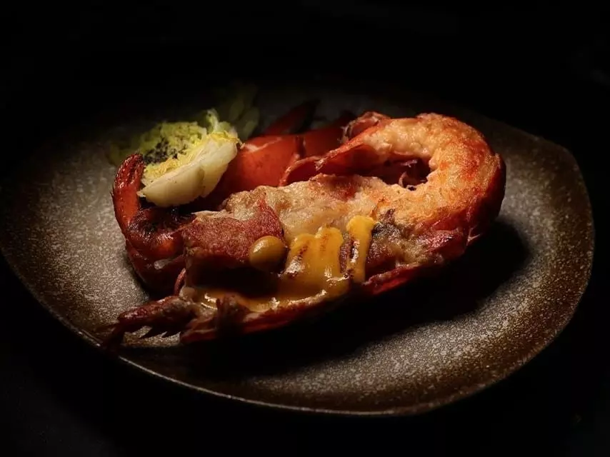台南無菜單鐵板料理：沈浸式饗宴《食光宴》打造五感美食體驗