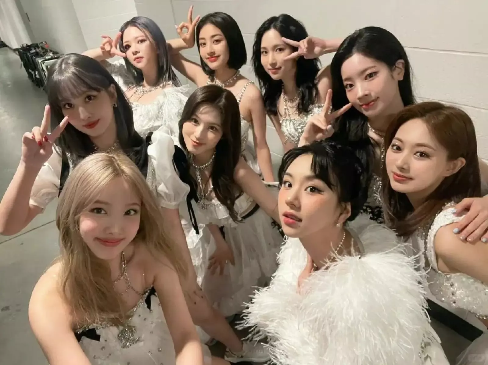 TWICE 成員翻跳「露比醬！嗨～」AiScReam〈愛♡スクリ～ム！〉引熱議！
