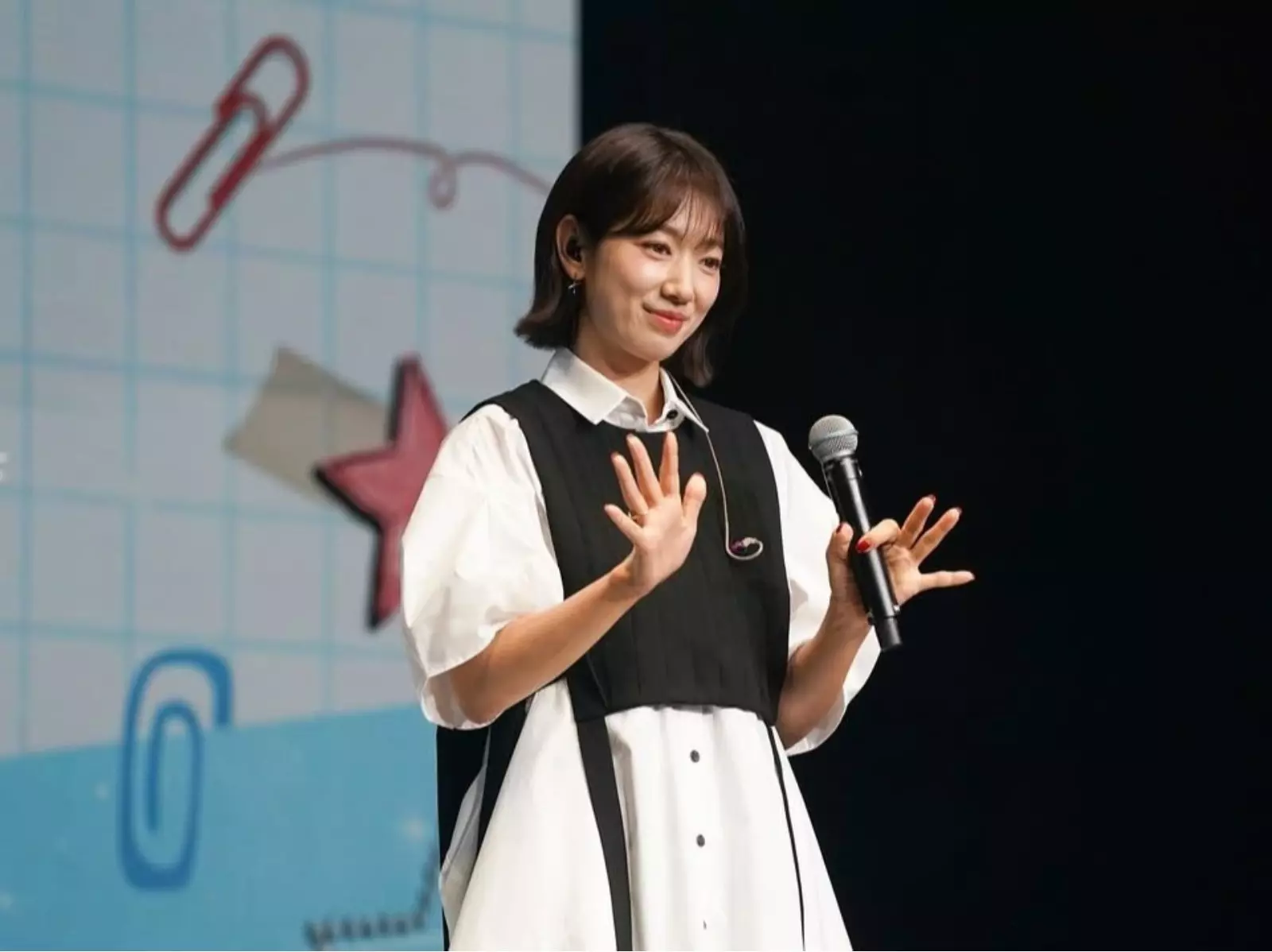 朴信惠台北見面會大跳〈Like Jennie〉！粉絲驚呼：「這是一個孩子的媽？」