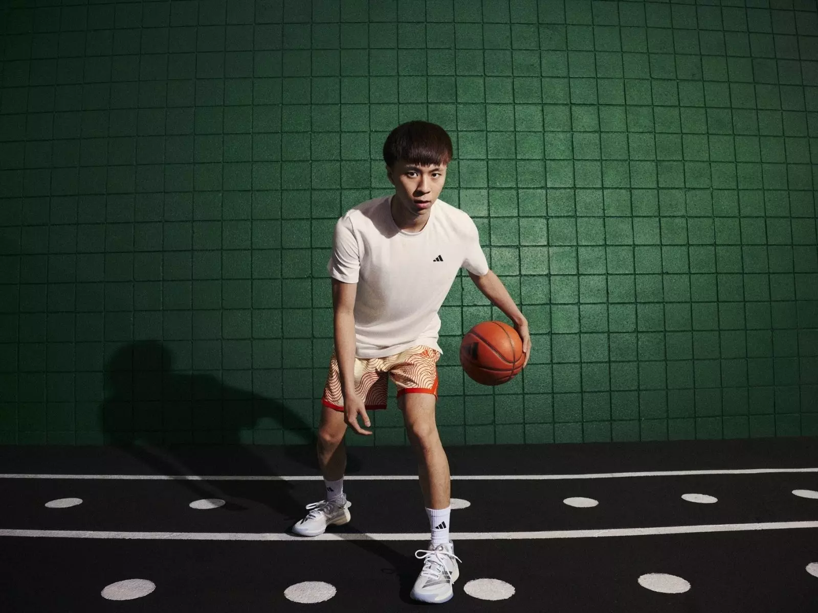 Ray 遭 adidas 切割贊助合作！因「不當言論」被國外網友炎上！
