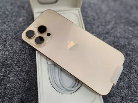 2025 二手手機回收價格行情出爐：iPhone 16 Pro 超保值、  Google Pixel 9 Pro Fold 緊追在後！