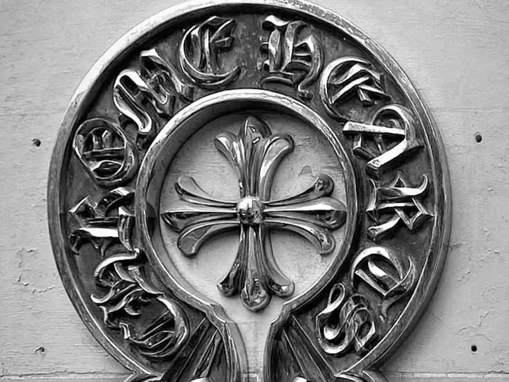 Chrome Hearts 克羅心入坑必看！從洛杉磯工匠精神到全球潮流神話⋯加碼 5 款熱門單品你一定要認識！