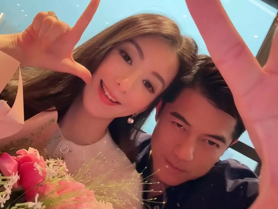 郭富城老婆方媛身型圓潤疑懷第三胎！天王親回：「小朋友是上天賜的禮物！」