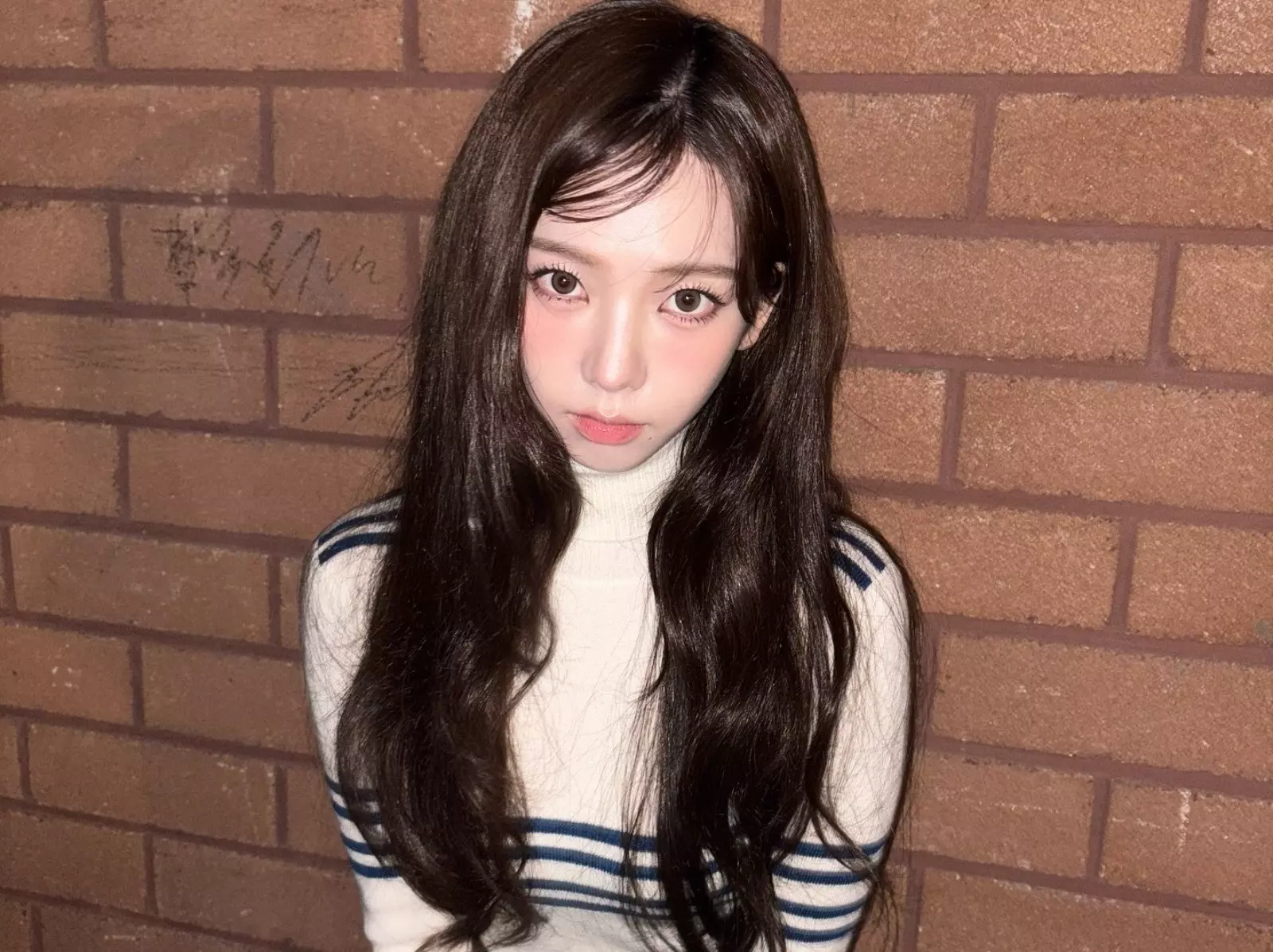 aespa Karina 表演服疑抄襲 NCT 粉絲創作惹爭議！造型團隊再掀炎上風波！