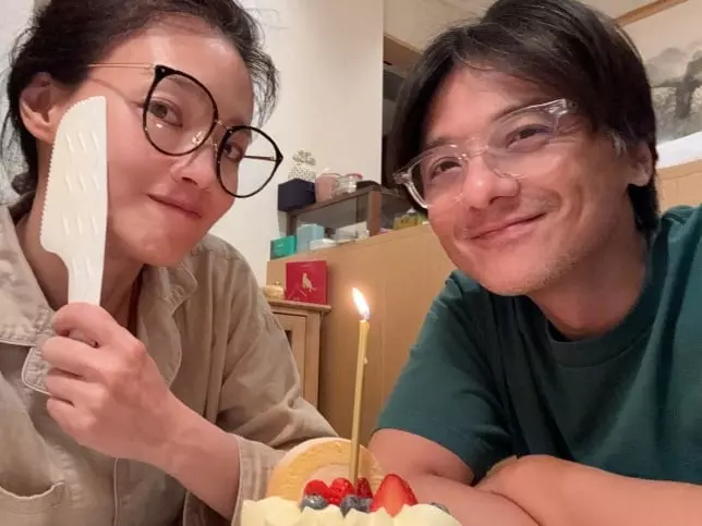 舒淇、馮德倫結婚近十年甜蜜依舊！20 年感情曾言：「看不上他！」
