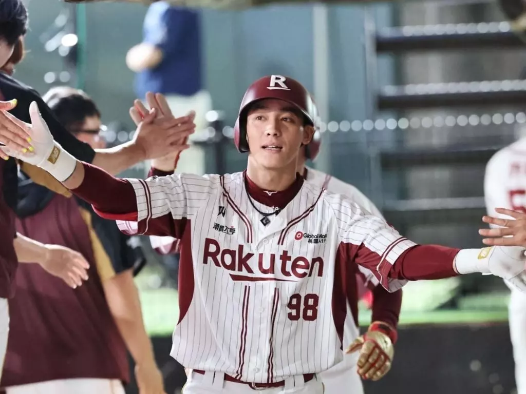 中職／陳晨威連續安打 32 場！有望突破 10 年聯盟「郭嚴文障礙」！